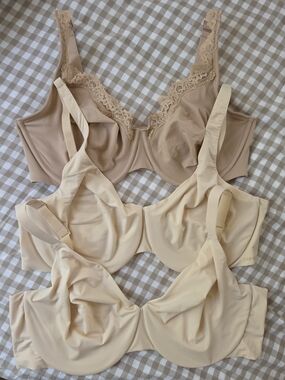 SKIMS Three Unlined Piece Neutral Underwire Bra Set